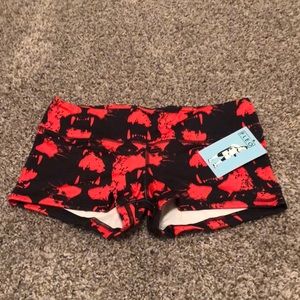 Fleo Short “Animal Attack”
